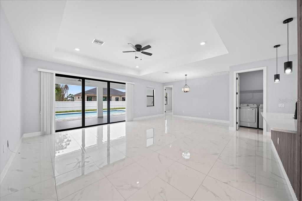 For Sale: $449,900 (3 beds, 2 baths, 1656 Square Feet)