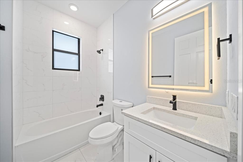 For Sale: $449,900 (3 beds, 2 baths, 1656 Square Feet)