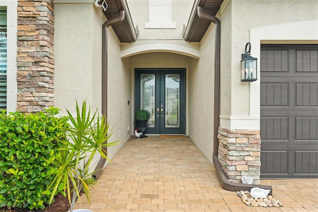 En Venta: $849,000 (3 camas, 3 baños, 2448 Pies cuadrados)
