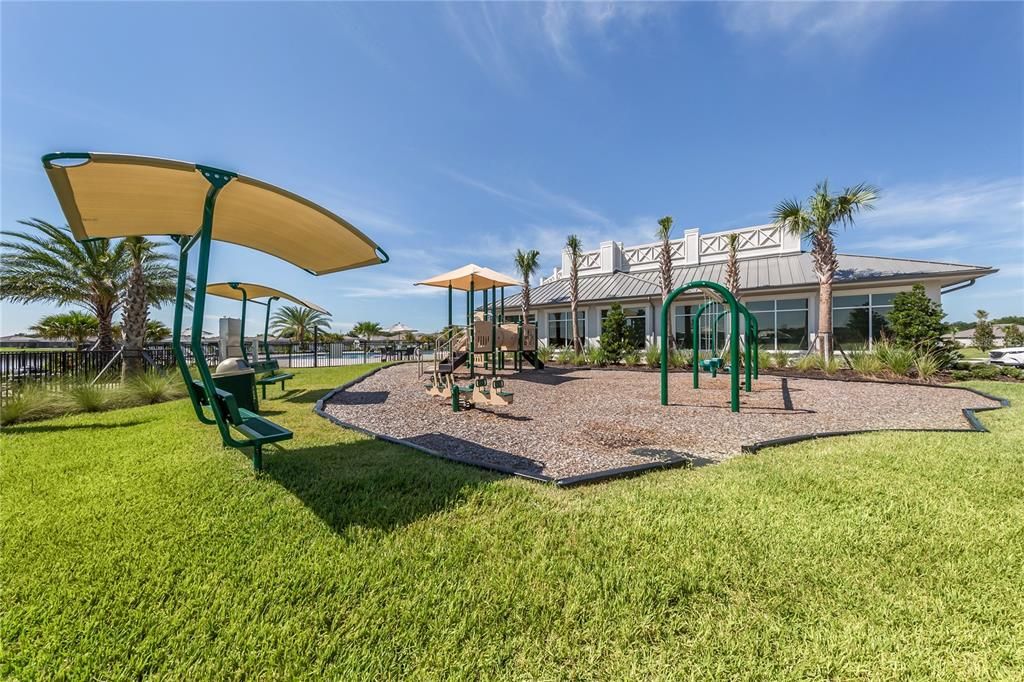 En Venta: $849,000 (3 camas, 3 baños, 2448 Pies cuadrados)