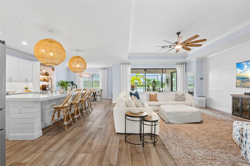 En Venta: $849,000 (3 camas, 3 baños, 2448 Pies cuadrados)