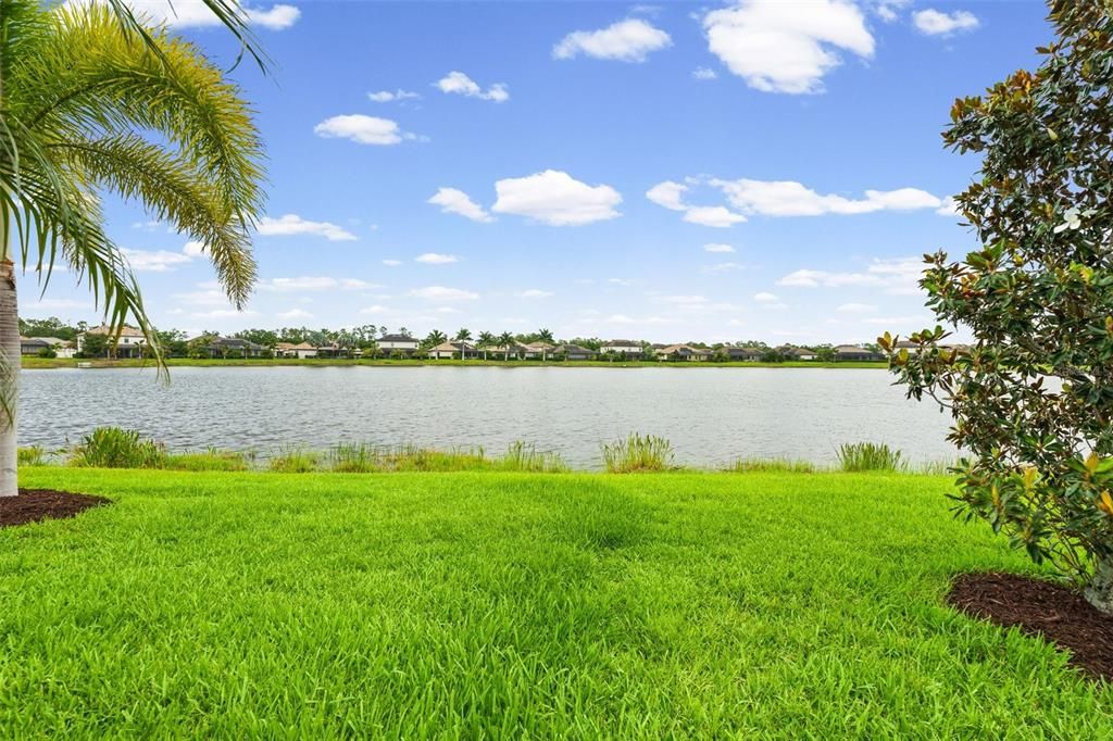 En Venta: $849,000 (3 camas, 3 baños, 2448 Pies cuadrados)