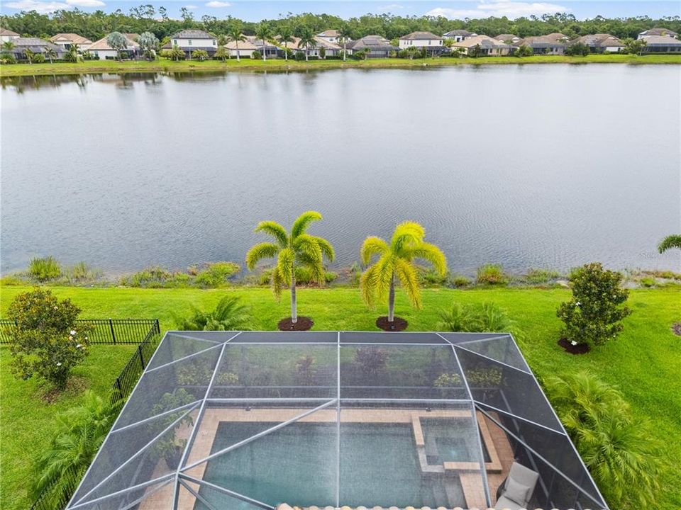 En Venta: $849,000 (3 camas, 3 baños, 2448 Pies cuadrados)