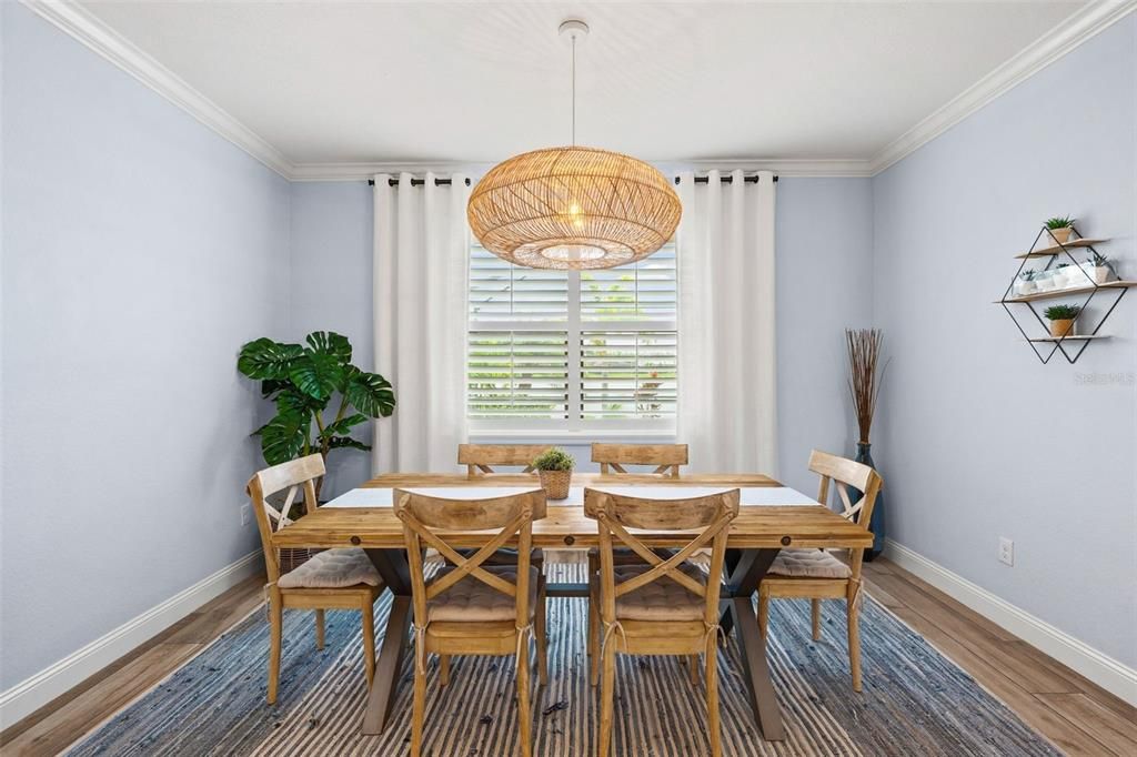 En Venta: $849,000 (3 camas, 3 baños, 2448 Pies cuadrados)