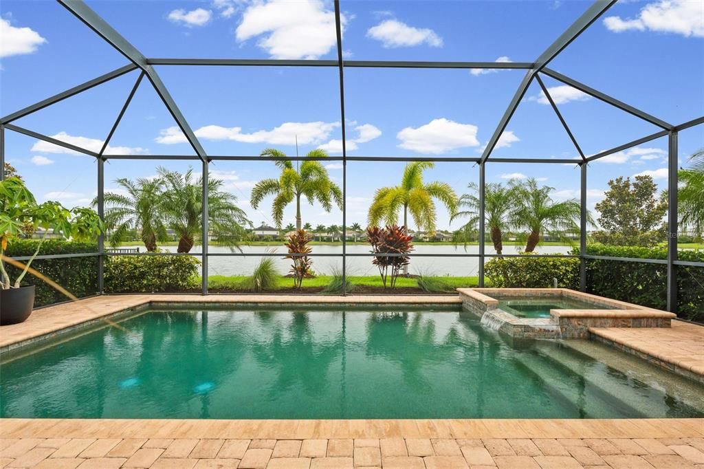 En Venta: $849,000 (3 camas, 3 baños, 2448 Pies cuadrados)