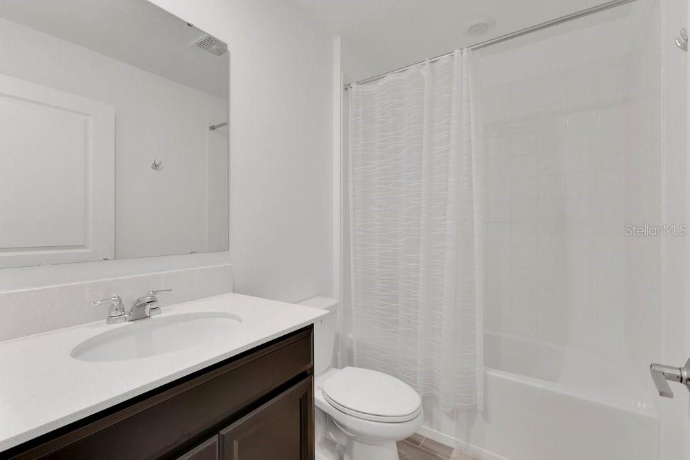 For Sale: $280,000 (3 beds, 2 baths, 1560 Square Feet)