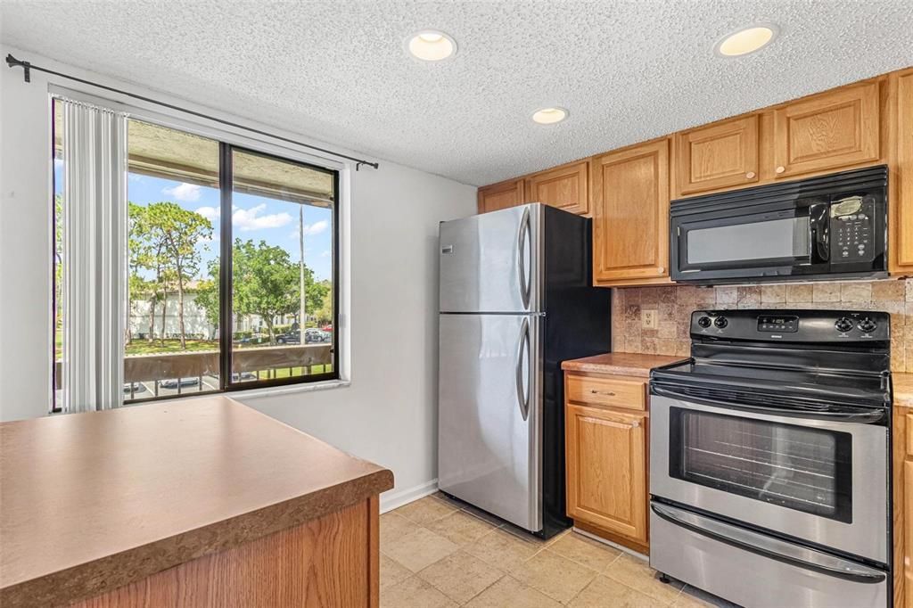 En Venta: $199,000 (2 camas, 2 baños, 1151 Pies cuadrados)