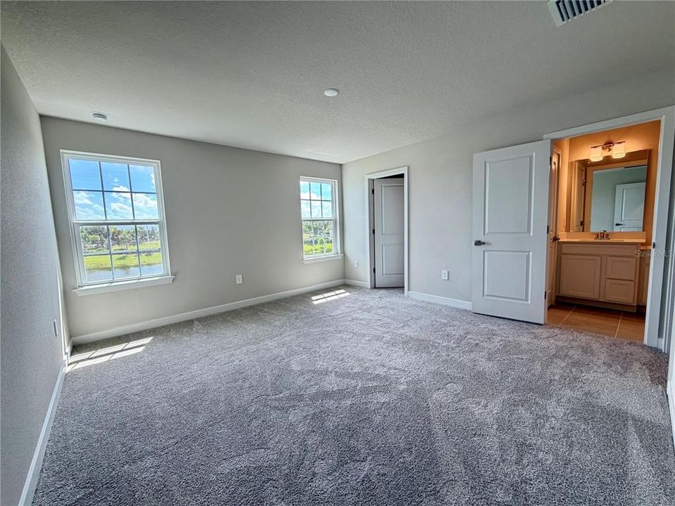 For Rent: $2,300 (3 beds, 2 baths, 1674 Square Feet)