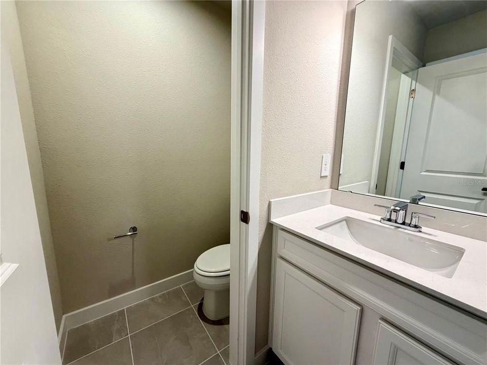 For Rent: $2,300 (3 beds, 2 baths, 1674 Square Feet)