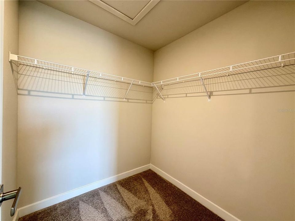 For Rent: $2,300 (3 beds, 2 baths, 1674 Square Feet)