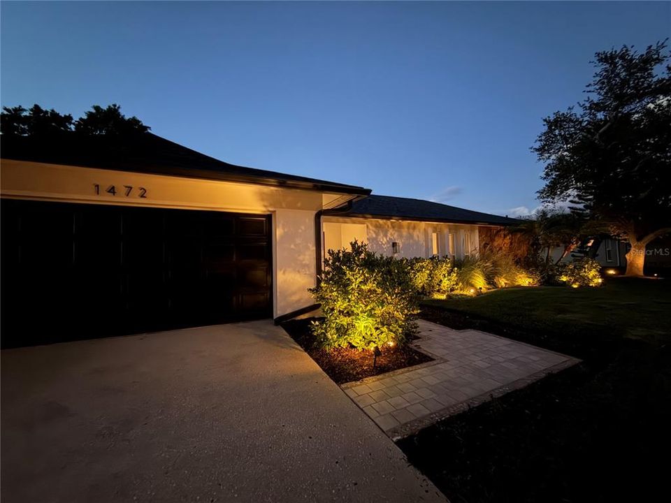 For Sale: $925,000 (4 beds, 3 baths, 2452 Square Feet)