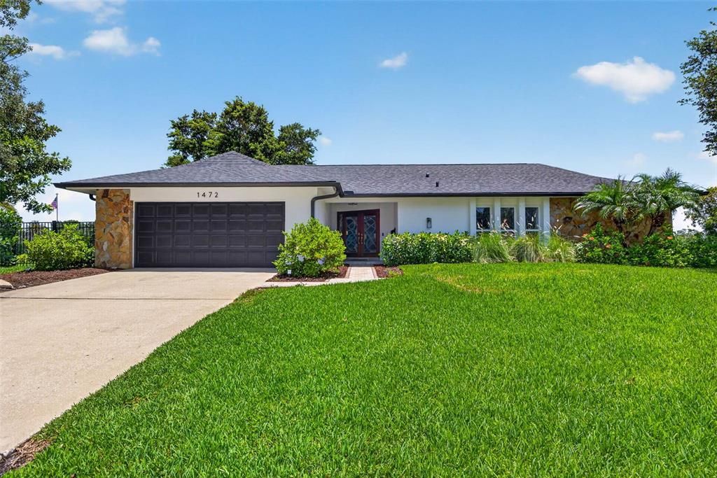 For Sale: $925,000 (4 beds, 3 baths, 2452 Square Feet)