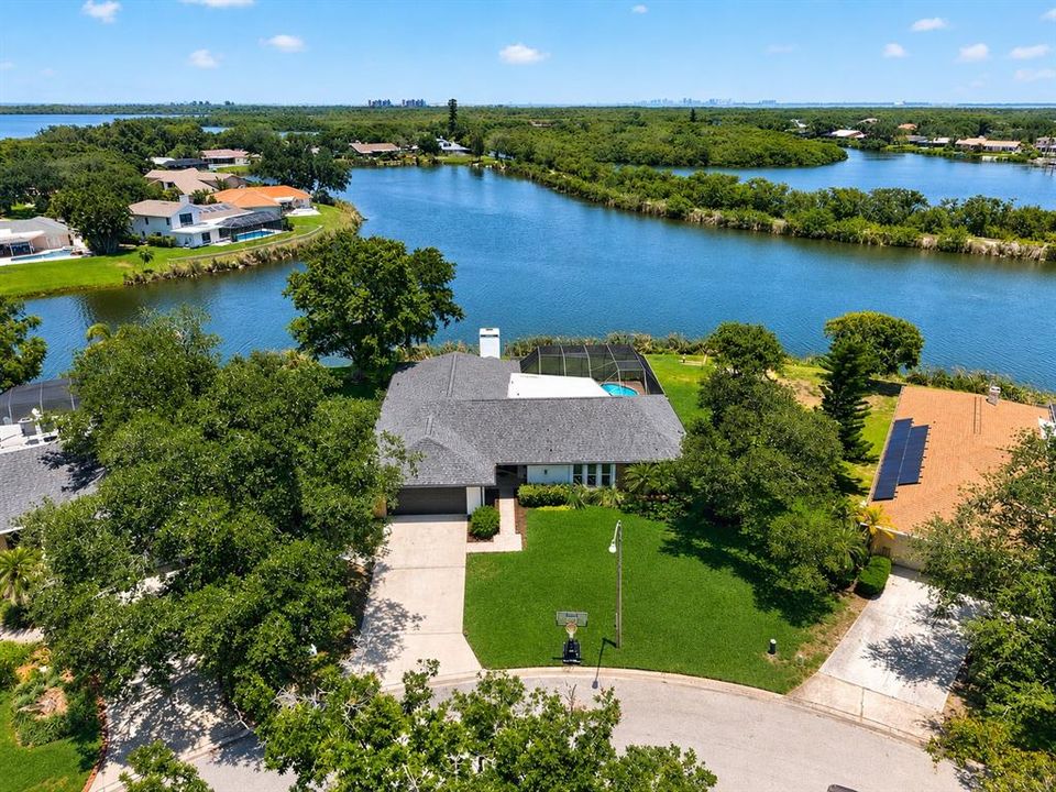 For Sale: $925,000 (4 beds, 3 baths, 2452 Square Feet)