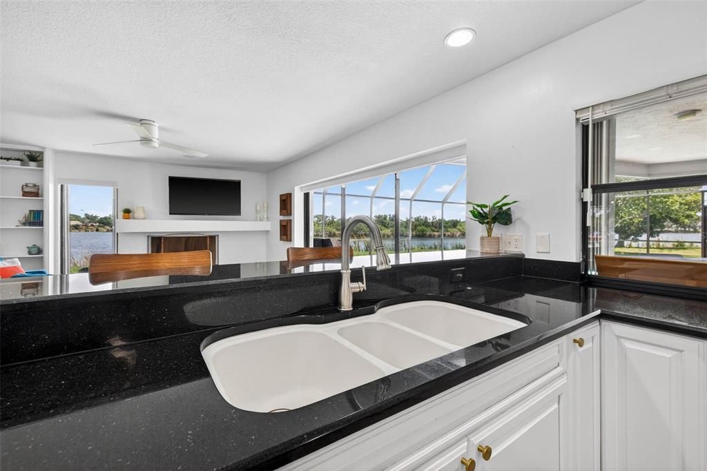 For Sale: $925,000 (4 beds, 3 baths, 2452 Square Feet)
