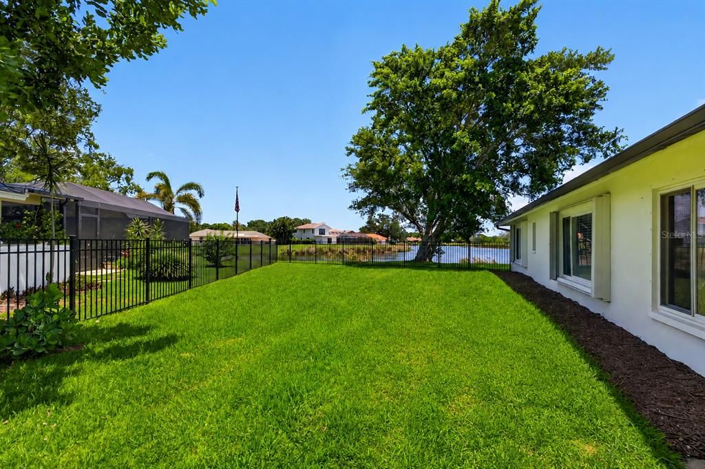 For Sale: $925,000 (4 beds, 3 baths, 2452 Square Feet)