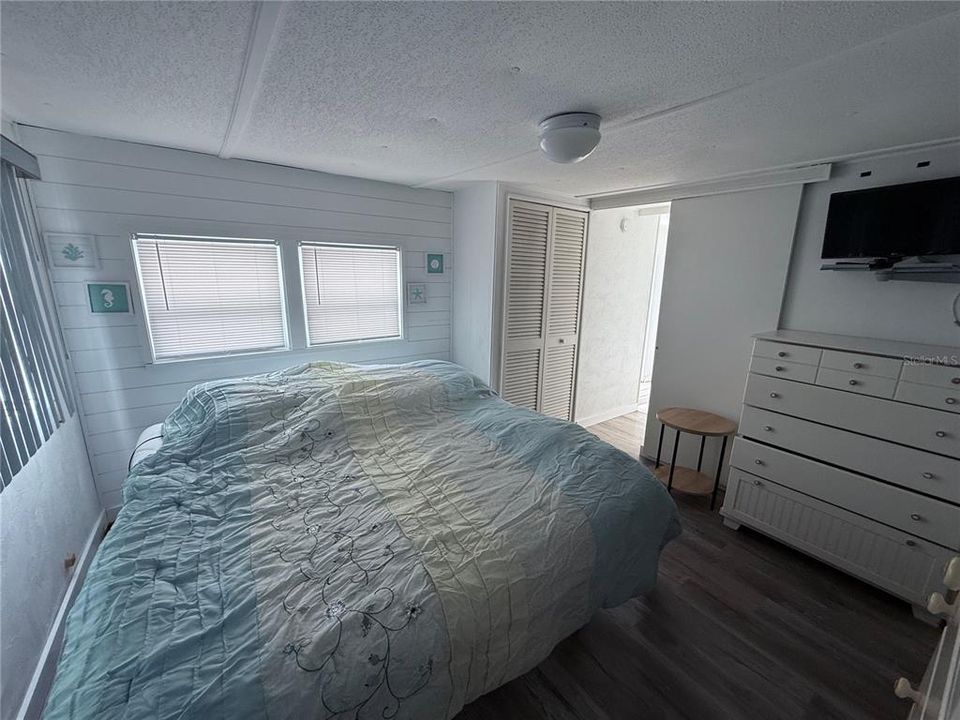 For Sale: $67,500 (1 beds, 1 baths, 528 Square Feet)