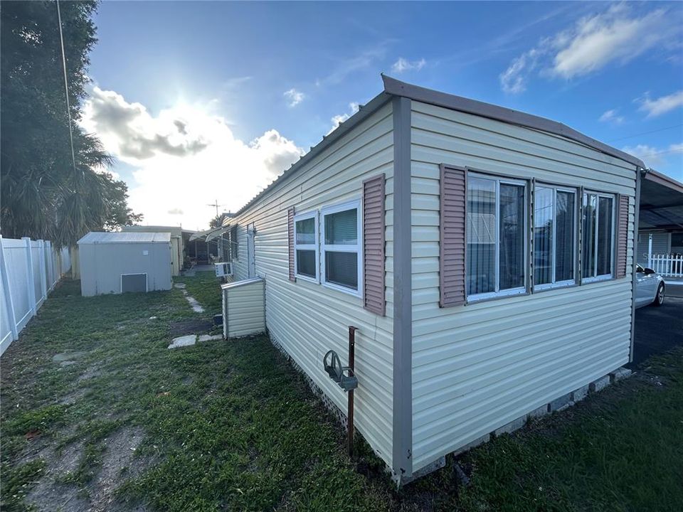 For Sale: $67,500 (1 beds, 1 baths, 528 Square Feet)
