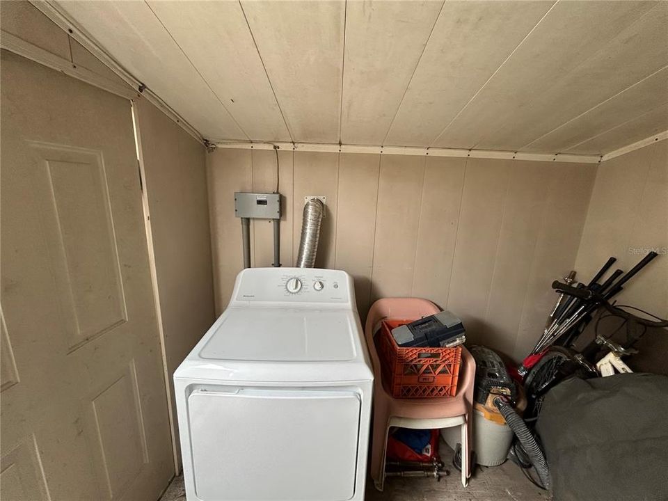 For Sale: $67,500 (1 beds, 1 baths, 528 Square Feet)