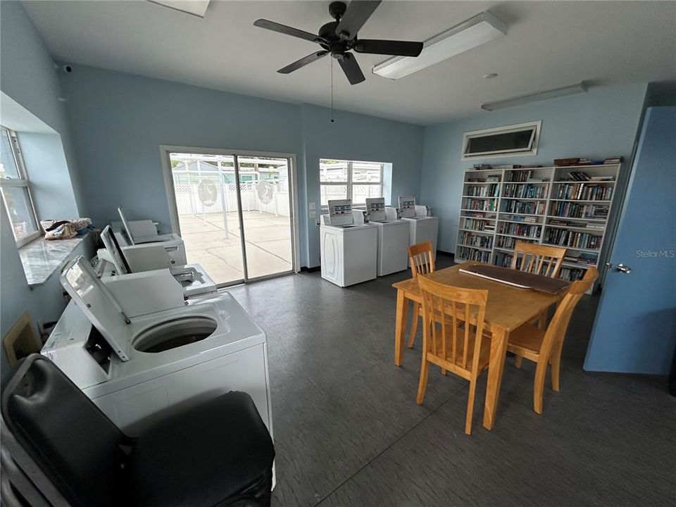 For Sale: $67,500 (1 beds, 1 baths, 528 Square Feet)