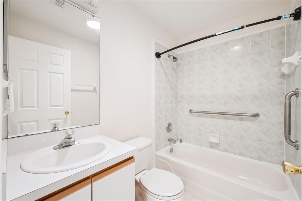 For Sale: $349,900 (3 beds, 2 baths, 1236 Square Feet)