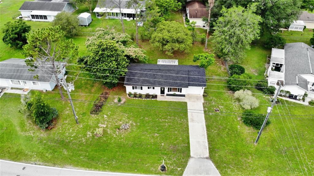 For Sale: $179,999 (2 beds, 2 baths, 1092 Square Feet)