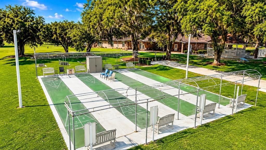 For Sale: $179,999 (2 beds, 2 baths, 1092 Square Feet)