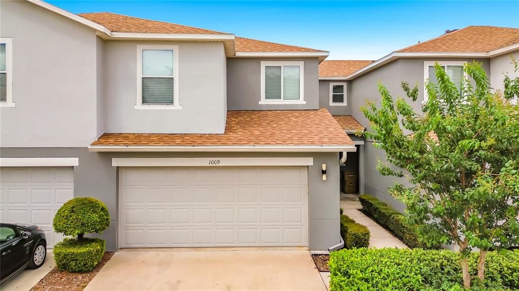 For Sale: $325,000 (3 beds, 2 baths, 1683 Square Feet)