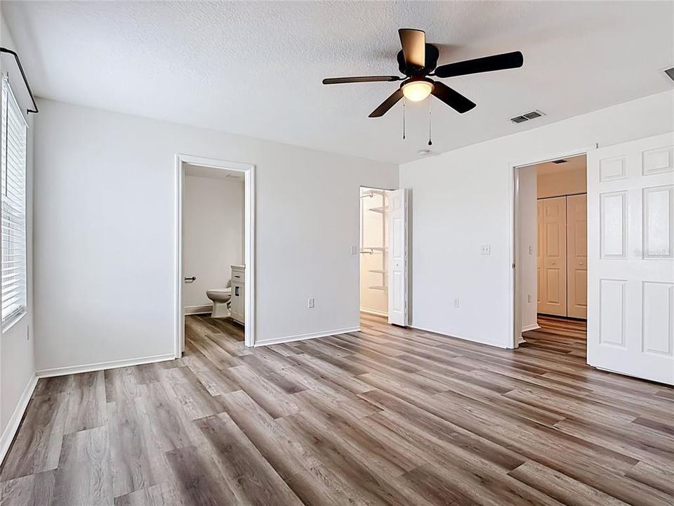 For Sale: $325,000 (3 beds, 2 baths, 1683 Square Feet)