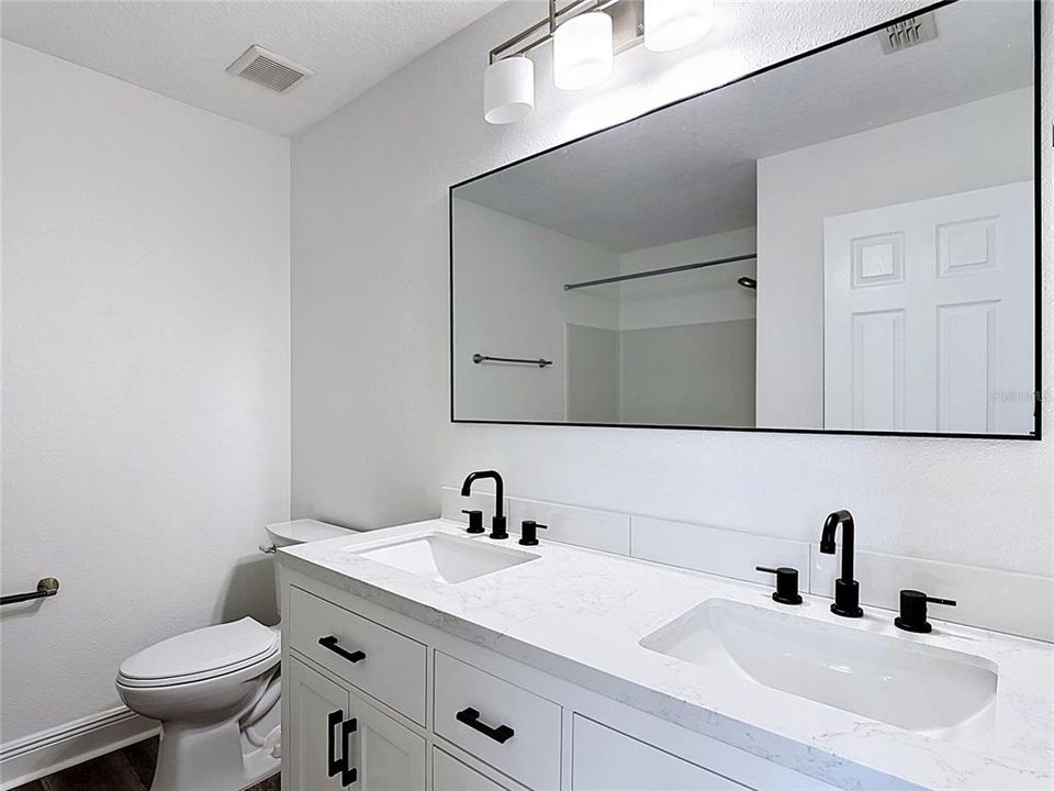 For Sale: $325,000 (3 beds, 2 baths, 1683 Square Feet)