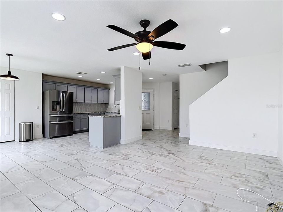 For Sale: $325,000 (3 beds, 2 baths, 1683 Square Feet)