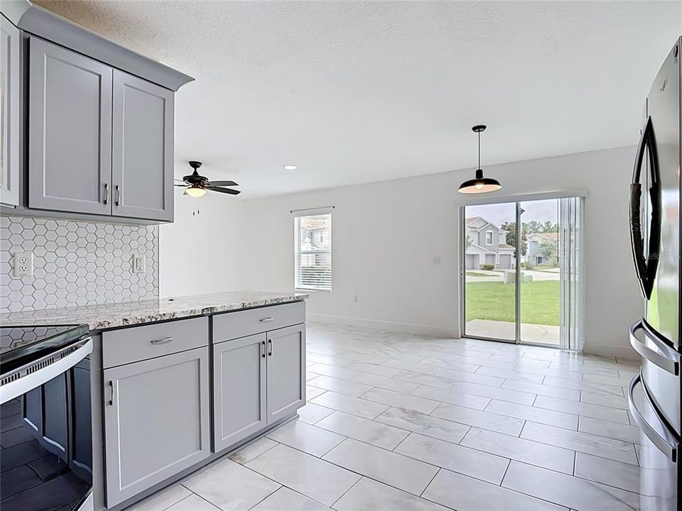 For Sale: $325,000 (3 beds, 2 baths, 1683 Square Feet)