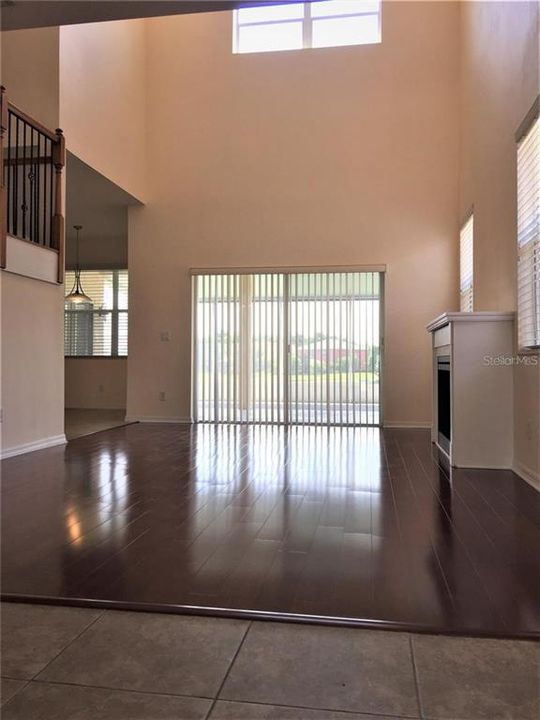 For Rent: $2,900 (5 beds, 3 baths, 2760 Square Feet)