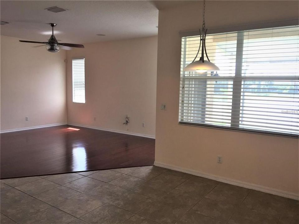 For Rent: $2,900 (5 beds, 3 baths, 2760 Square Feet)