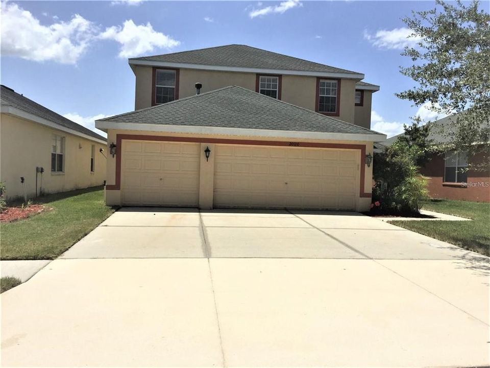 For Rent: $2,900 (5 beds, 3 baths, 2760 Square Feet)