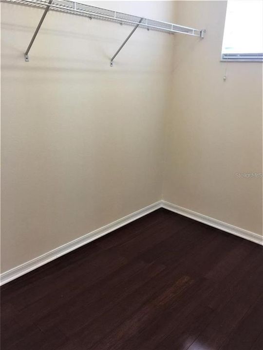 For Rent: $2,900 (5 beds, 3 baths, 2760 Square Feet)