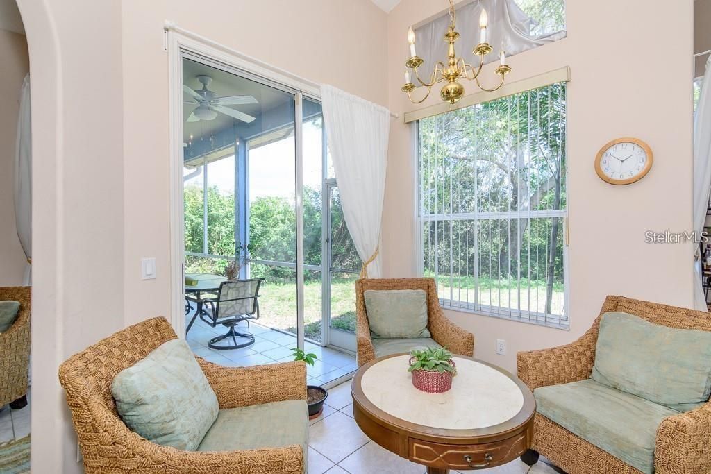 For Rent: $2,700 (3 beds, 2 baths, 1908 Square Feet)