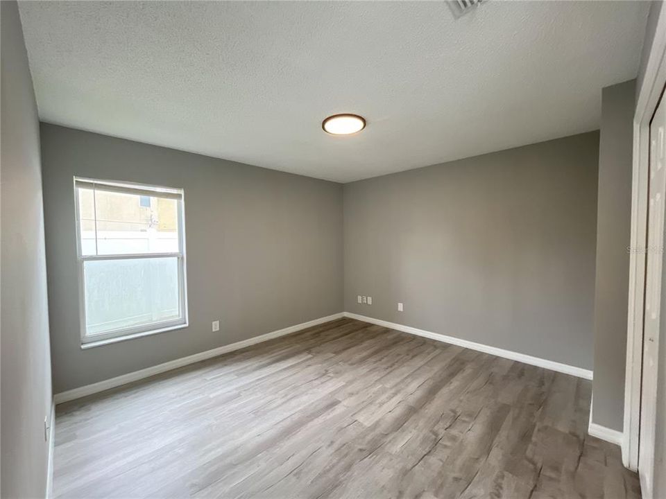 For Sale: $429,900 (4 beds, 2 baths, 1866 Square Feet)
