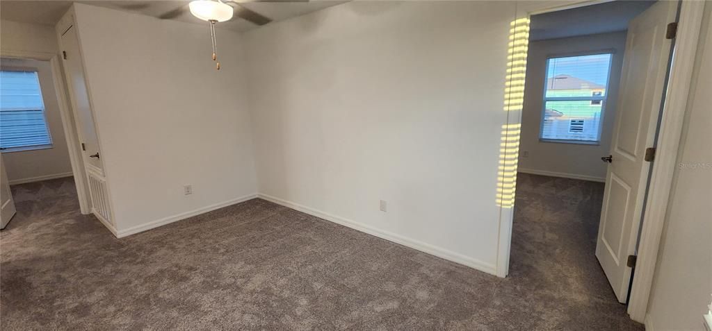 En Renta: $2,500 (4 camas, 2 baños, 1870 Pies cuadrados)
