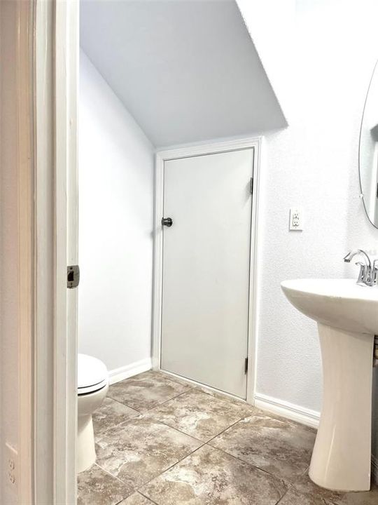 В аренду: $1,900 (3 спален, 2 ванн, 1364 Квадратных фут)