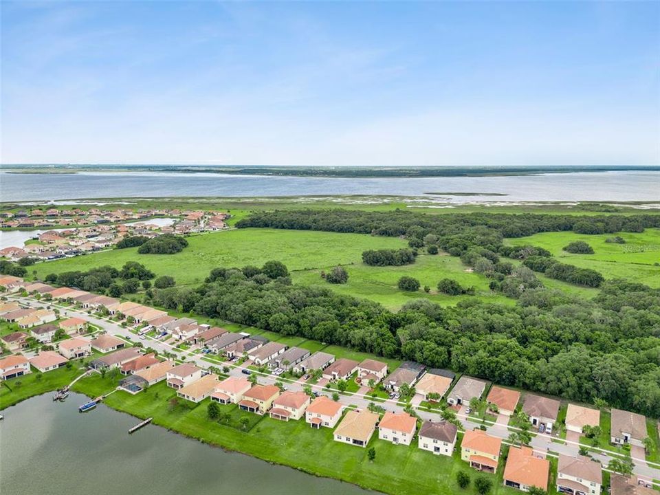 For Sale: $410,000 (4 beds, 2 baths, 2050 Square Feet)