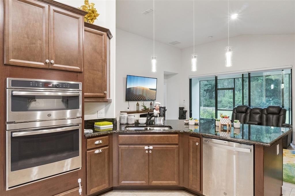 For Sale: $410,000 (4 beds, 2 baths, 2050 Square Feet)
