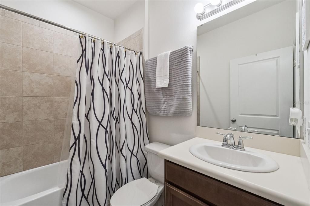 For Sale: $410,000 (4 beds, 2 baths, 2050 Square Feet)