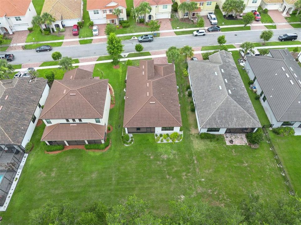 For Sale: $410,000 (4 beds, 2 baths, 2050 Square Feet)