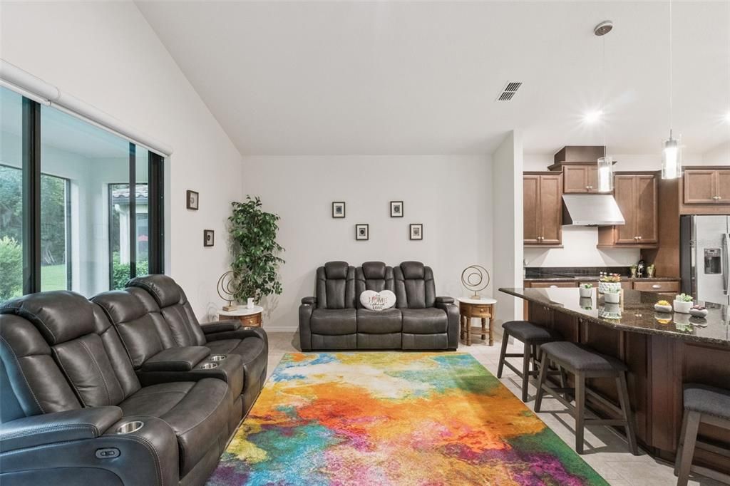 For Sale: $410,000 (4 beds, 2 baths, 2050 Square Feet)