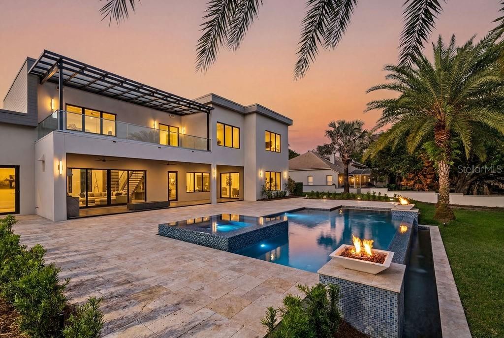 На продажу: $2,299,995 (4 спален, 4 ванн, 4362 Квадратных фут)