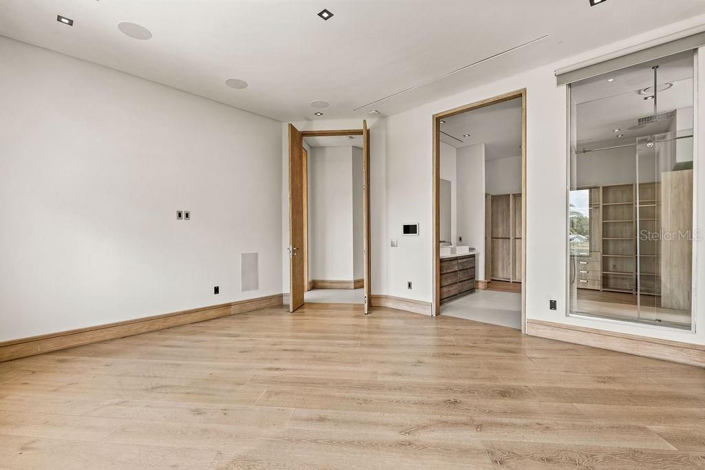 На продажу: $2,299,995 (4 спален, 4 ванн, 4362 Квадратных фут)