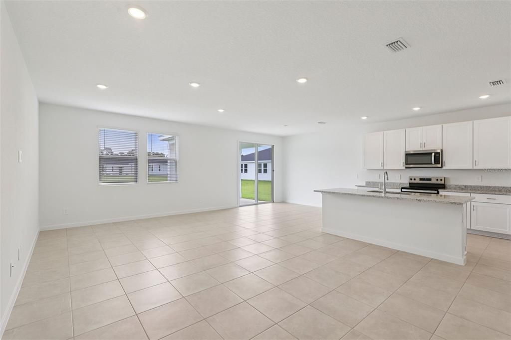 For Sale: $352,990 (4 beds, 3 baths, 2193 Square Feet)