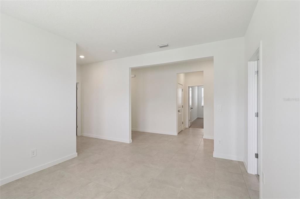 For Sale: $352,990 (4 beds, 3 baths, 2193 Square Feet)