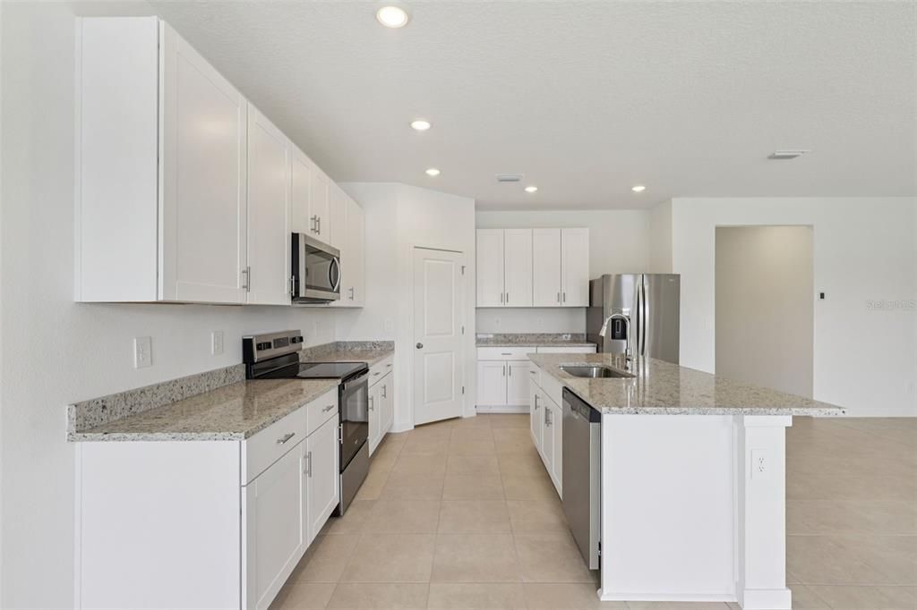 For Sale: $352,990 (4 beds, 3 baths, 2193 Square Feet)