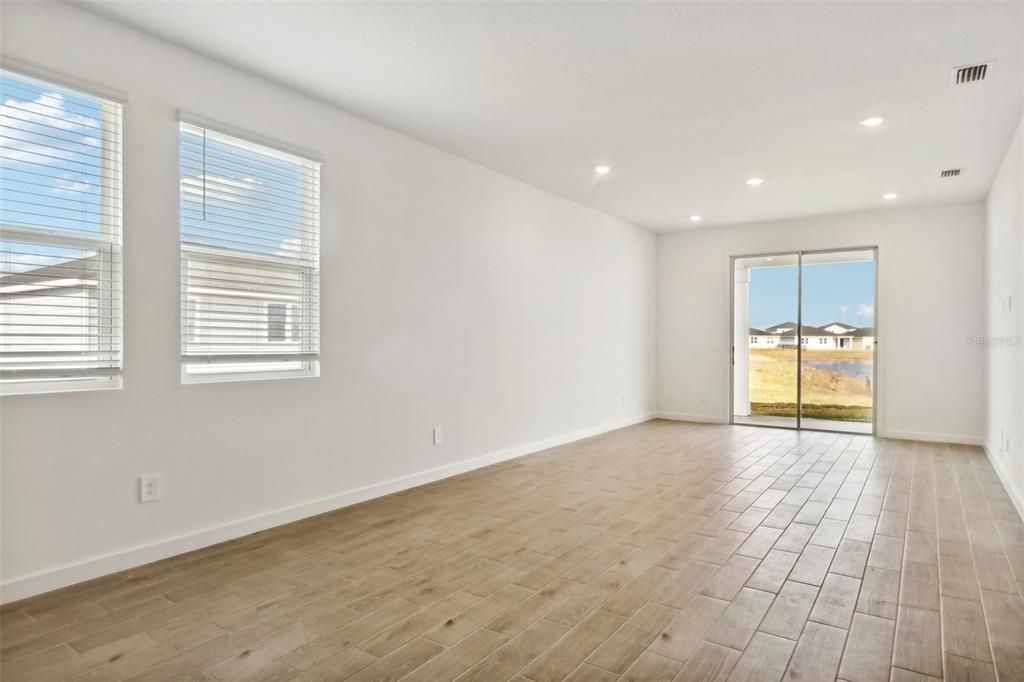 For Sale: $324,990 (3 beds, 2 baths, 1695 Square Feet)
